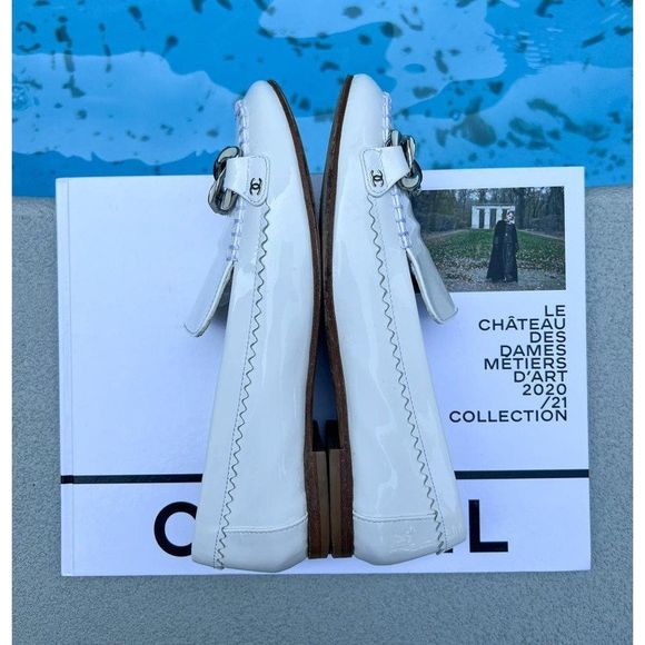 Authentic CHANEL Mocassin White Chain Link Leather CC Logo Loafers Size IT37 - Picture 6 of 14